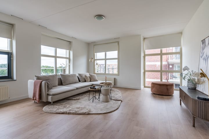 Photo 9 of Kanaalboulevard 80