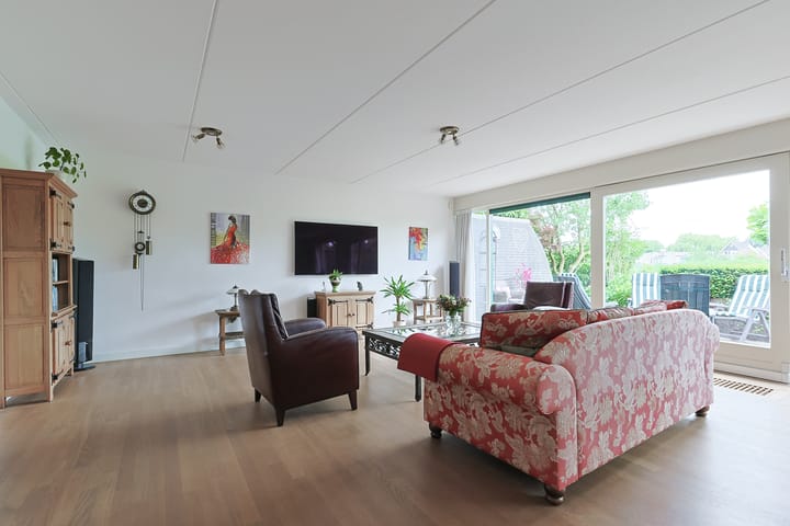 Foto 12 van Brugwacht 74