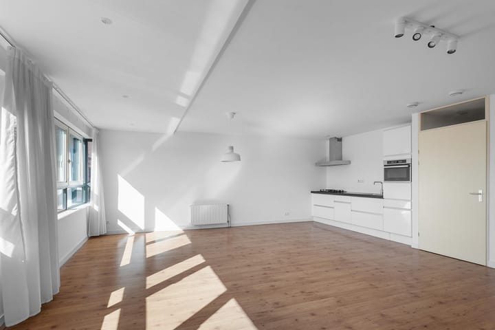 Photo 5 of Joos Banckersplantsoen 109