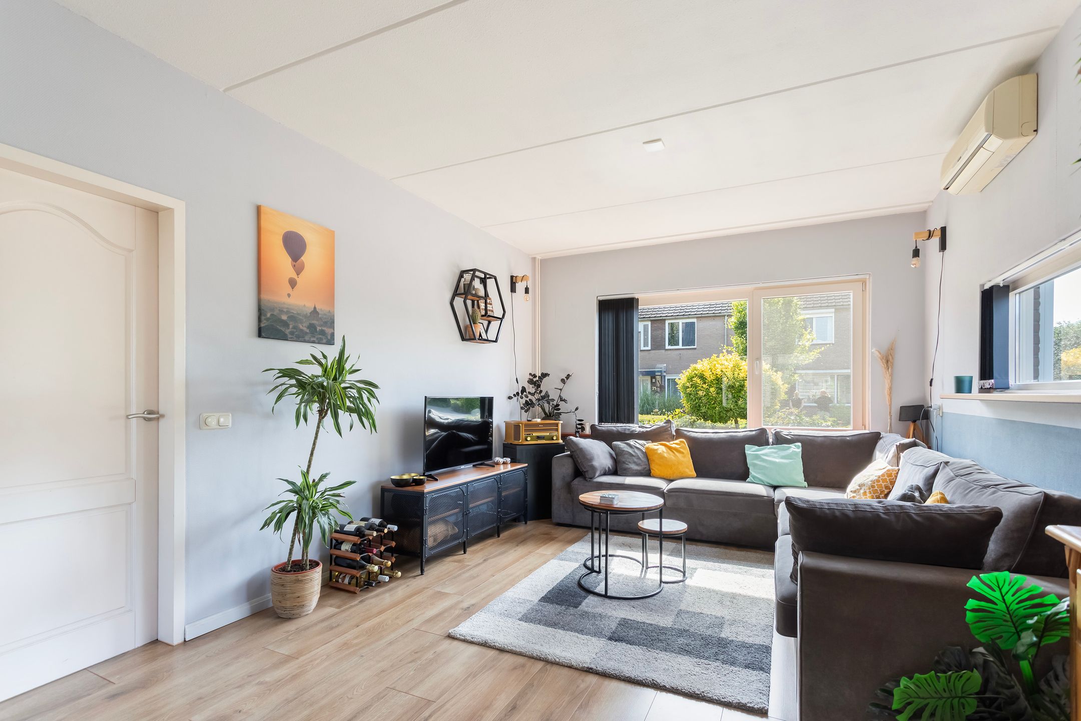 Photo 12 of Korenbloemstraat 14