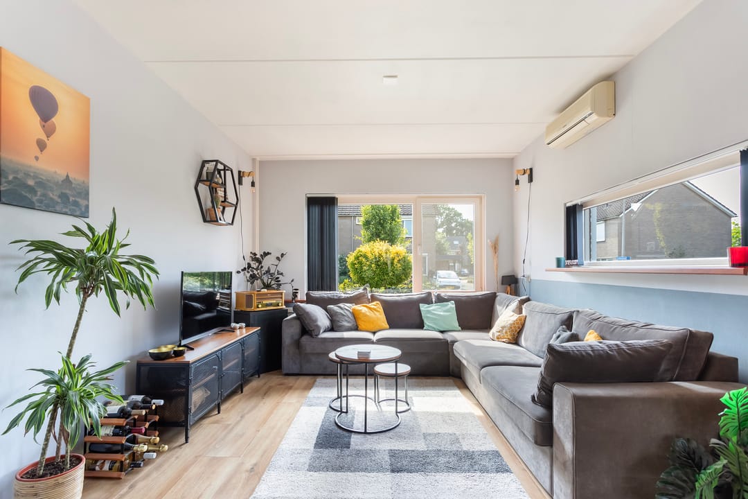 Photo 11 of Korenbloemstraat 14