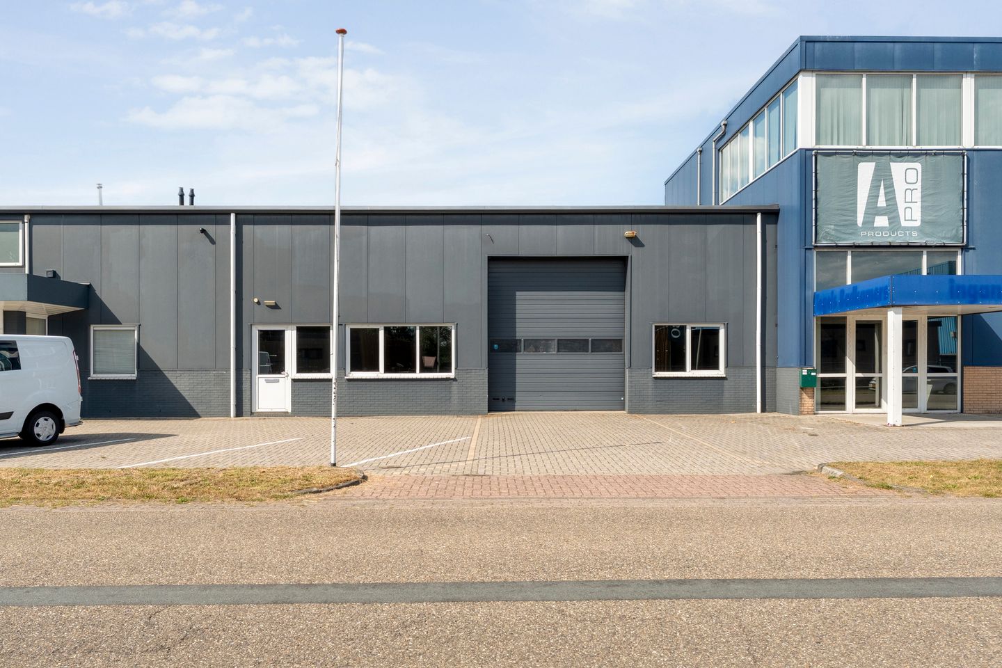 Bekijk foto 1 van Jagtlusterallee 16