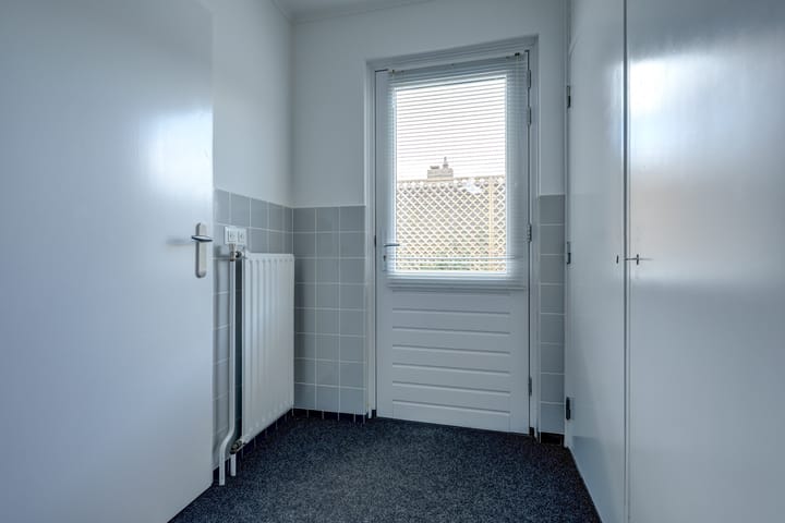 Photo 18 of Jacob Ruysdaelstraat 11