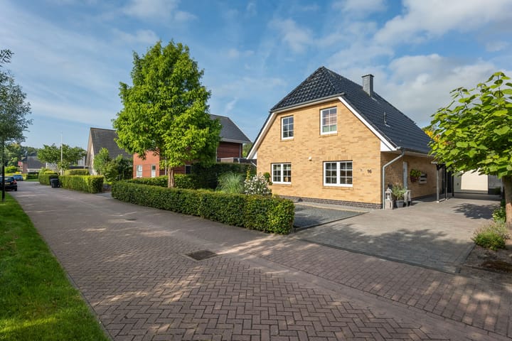 Foto 37 van Duintjerlaan 16