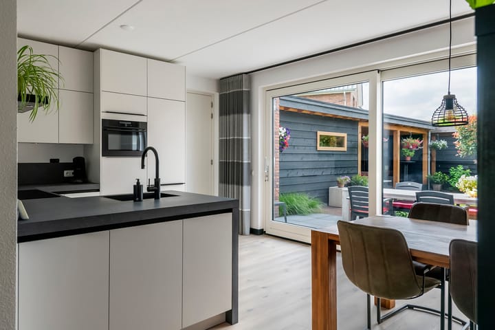 Foto 13 van Kievit 100