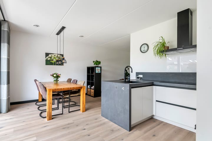 Foto 16 van Kievit 100