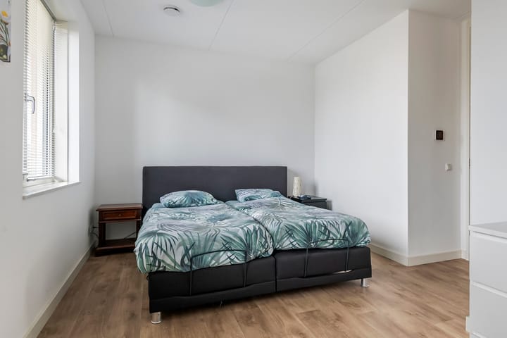 Foto 38 van Kievit 100