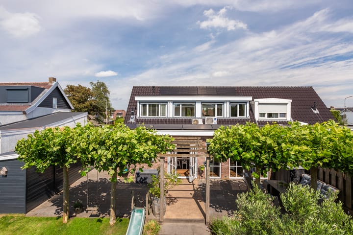 Photo 2 of Molendijk 90