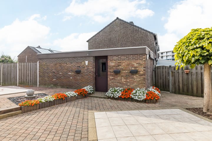 Foto 35 van Bergplein 30