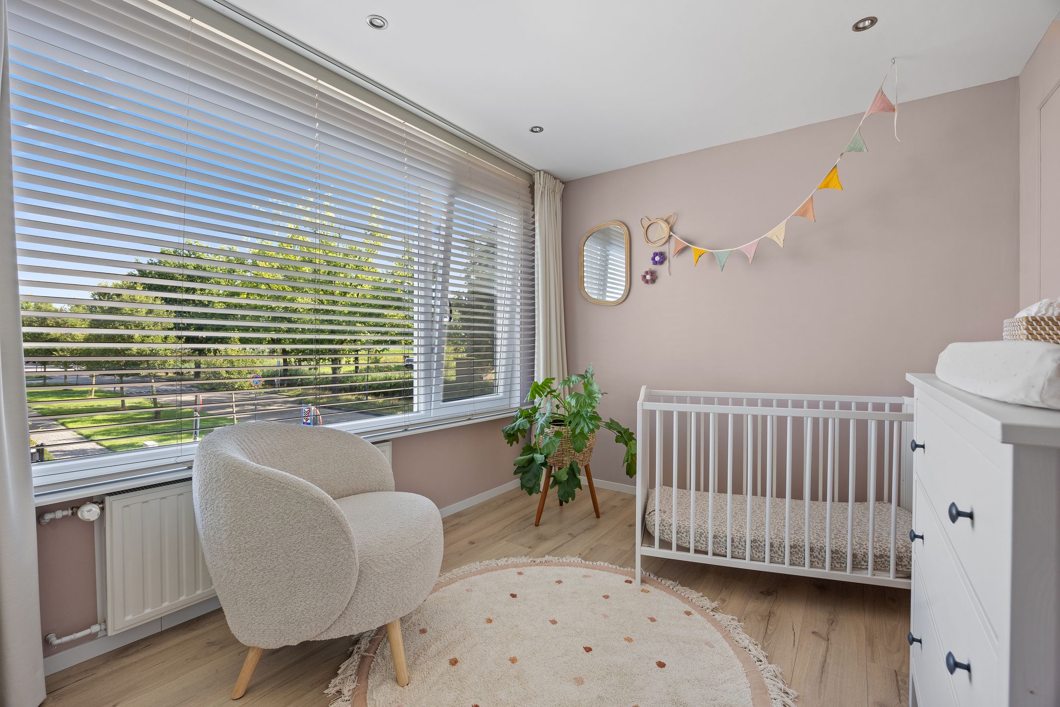 Photo 18 of Ganzerikstraat 30