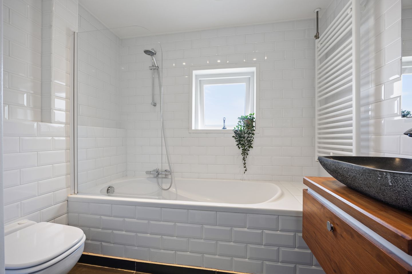 Photo 19 of Ganzerikstraat 30