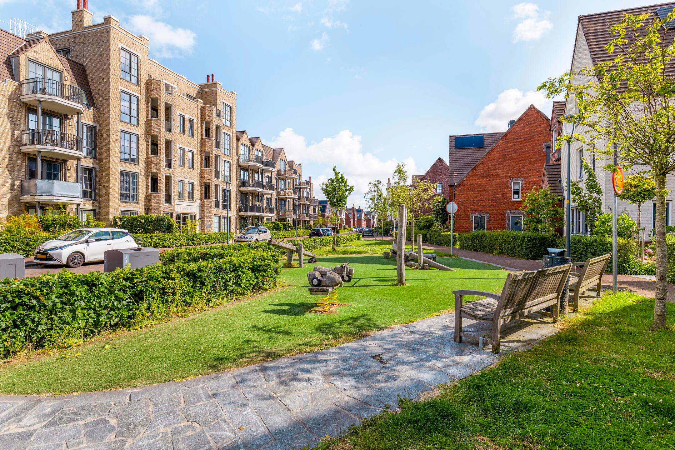 Foto 15 van Charles Brandonlaan 153