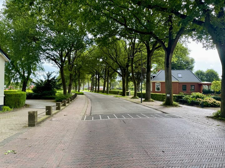 Foto 12 van Hoofdweg 42 B