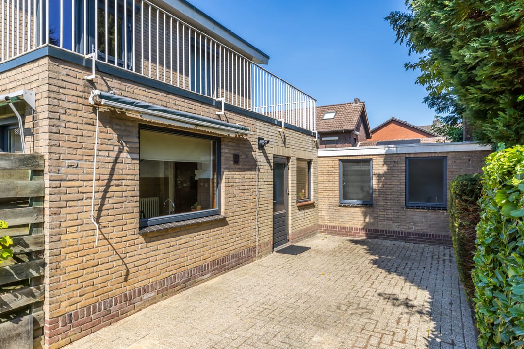 Foto 2 van Douvenderweg 6