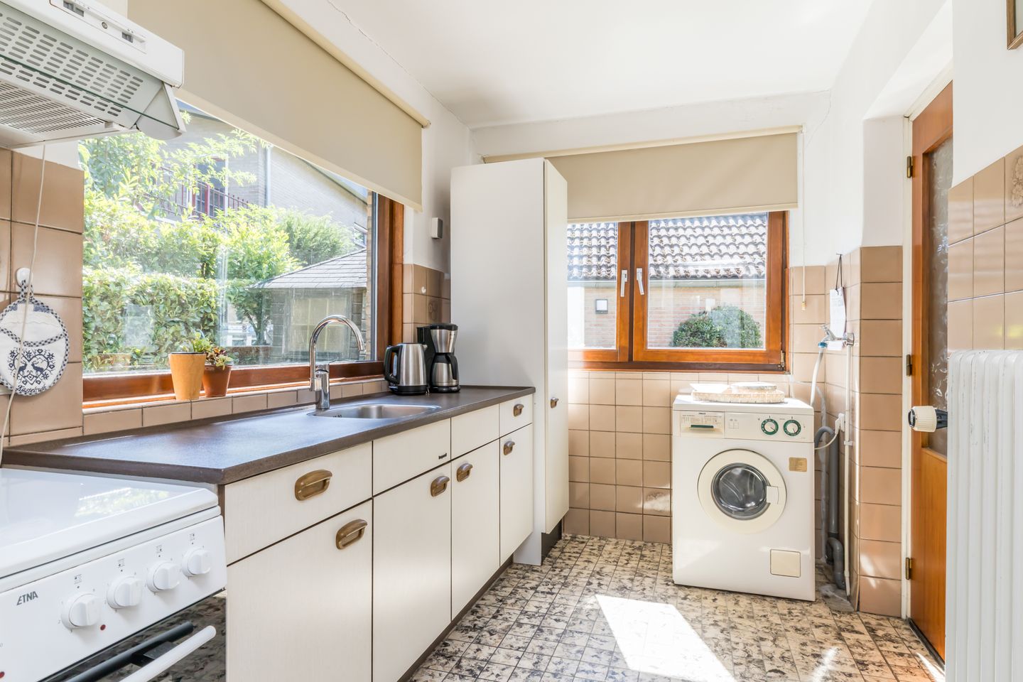 Foto 14 van Douvenderweg 6