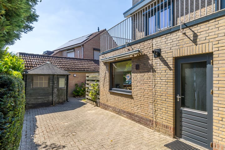 Foto 29 van Douvenderweg 6