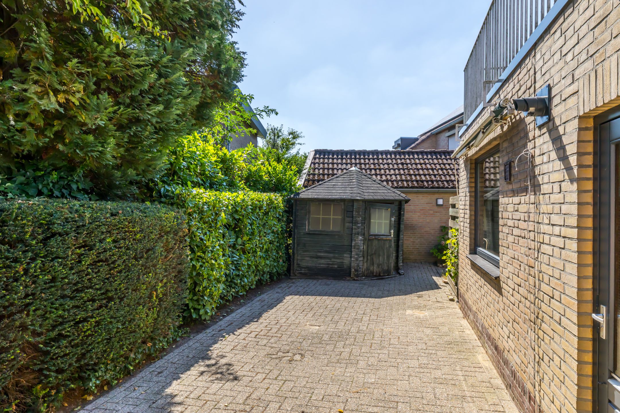 Foto 30 van Douvenderweg 6