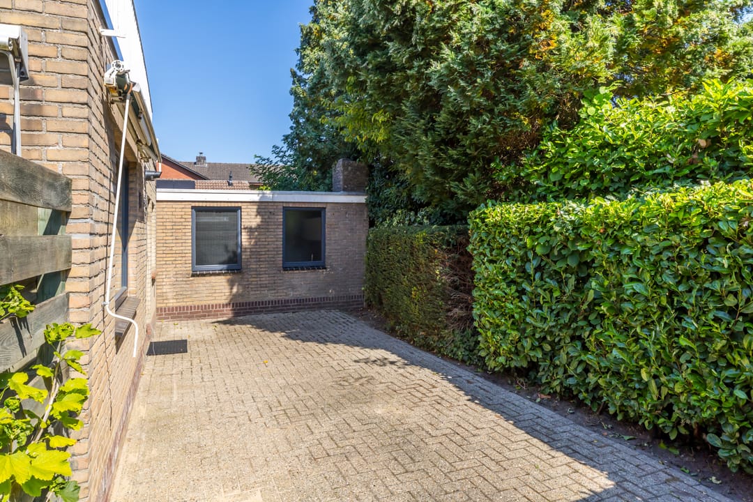 Foto 31 van Douvenderweg 6