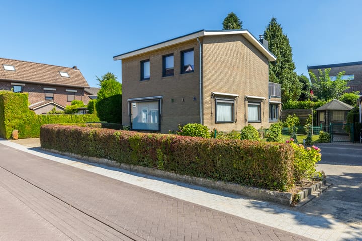 Foto 33 van Douvenderweg 6