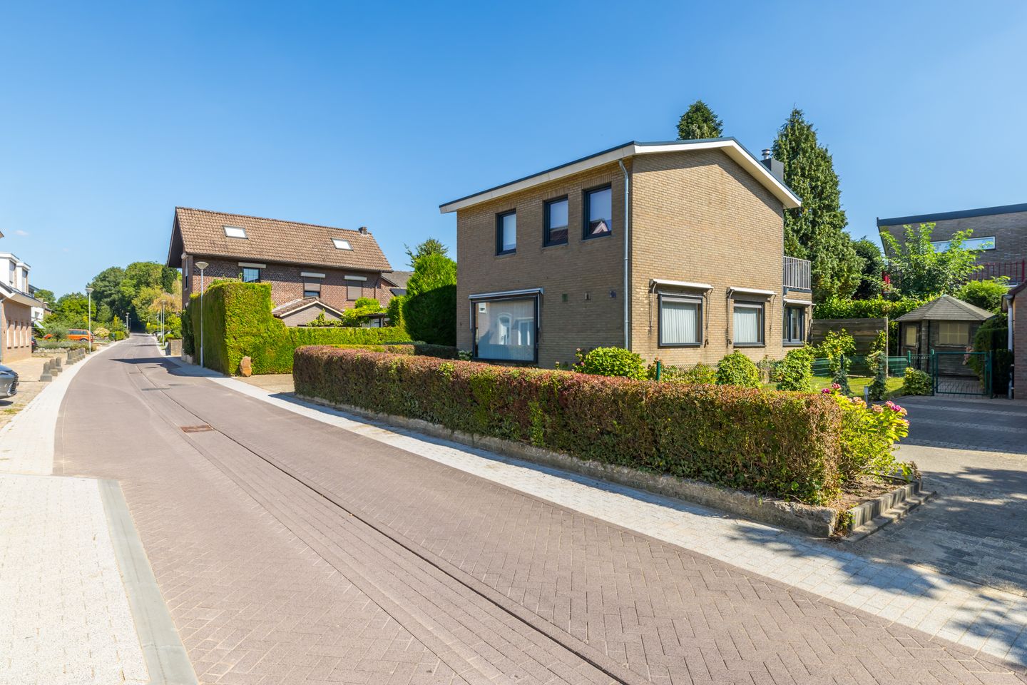 Foto 34 van Douvenderweg 6