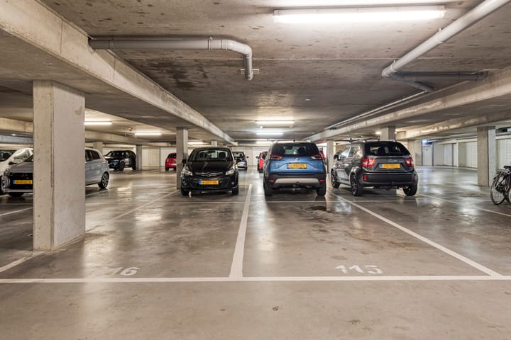 Photo 40 of Koopmanstraat 50