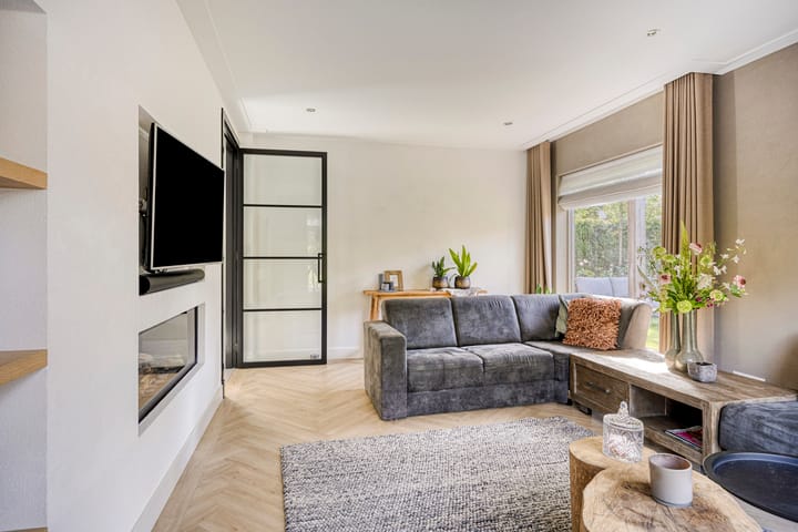 Photo 13 of Raadhuisstraat 18