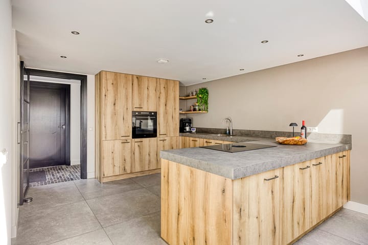 Photo 15 of Raadhuisstraat 18