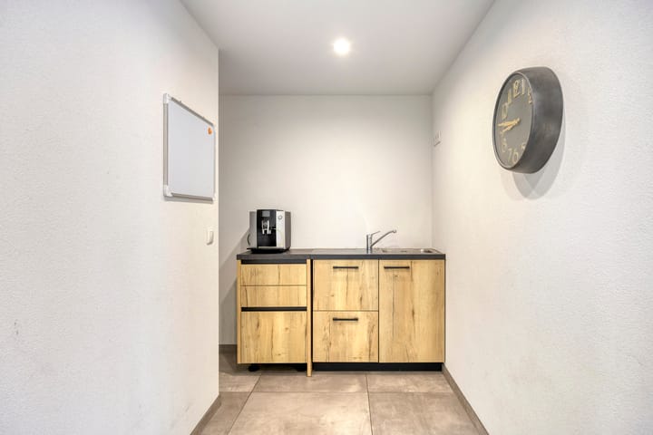 Photo 20 of Raadhuisstraat 18