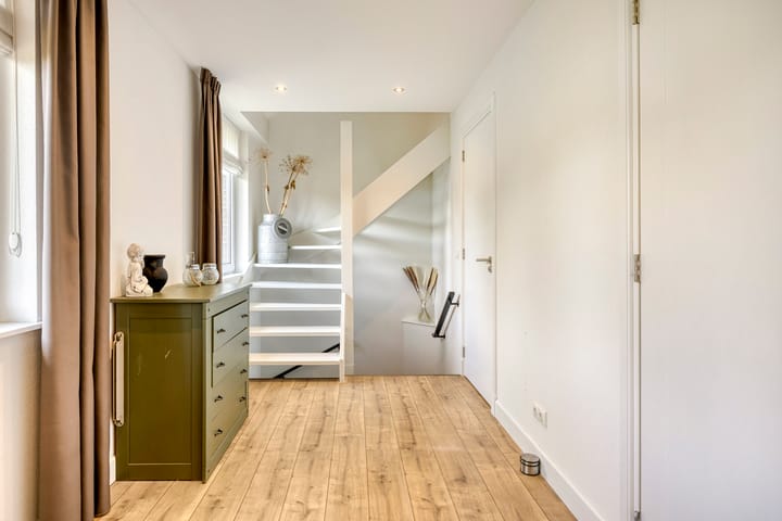 Photo 33 of Raadhuisstraat 18