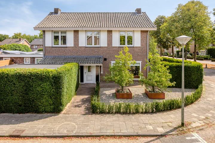 Photo 43 of Raadhuisstraat 18