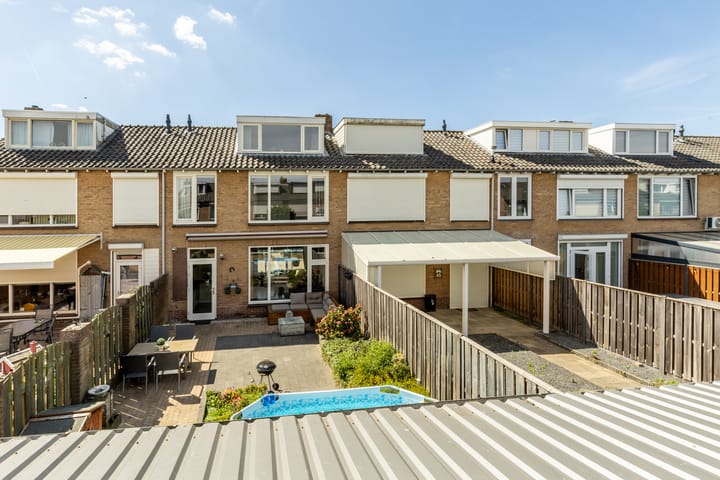 Photo 2 of De Huterstraat 43