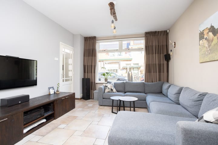 Foto 7 van Post van der Burgstraat 7