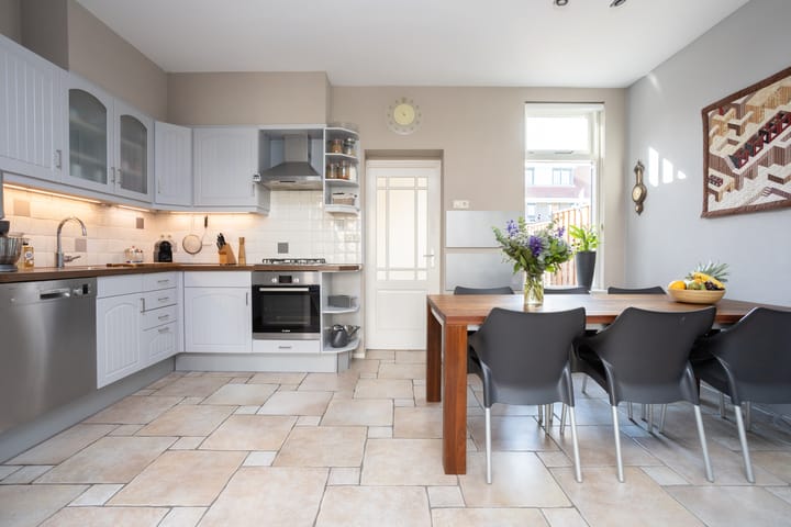 Foto 12 van Post van der Burgstraat 7