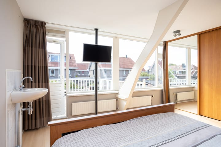 Foto 26 van Post van der Burgstraat 7