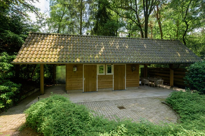 Photo 9 of Oude Bredasebaan 17