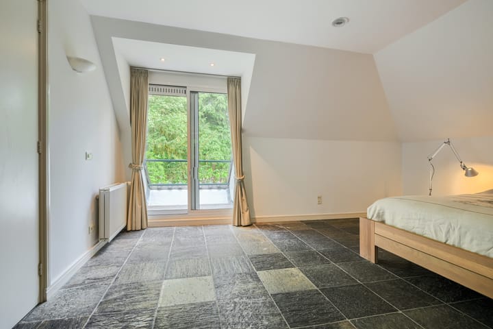 Photo 28 of Oude Bredasebaan 17