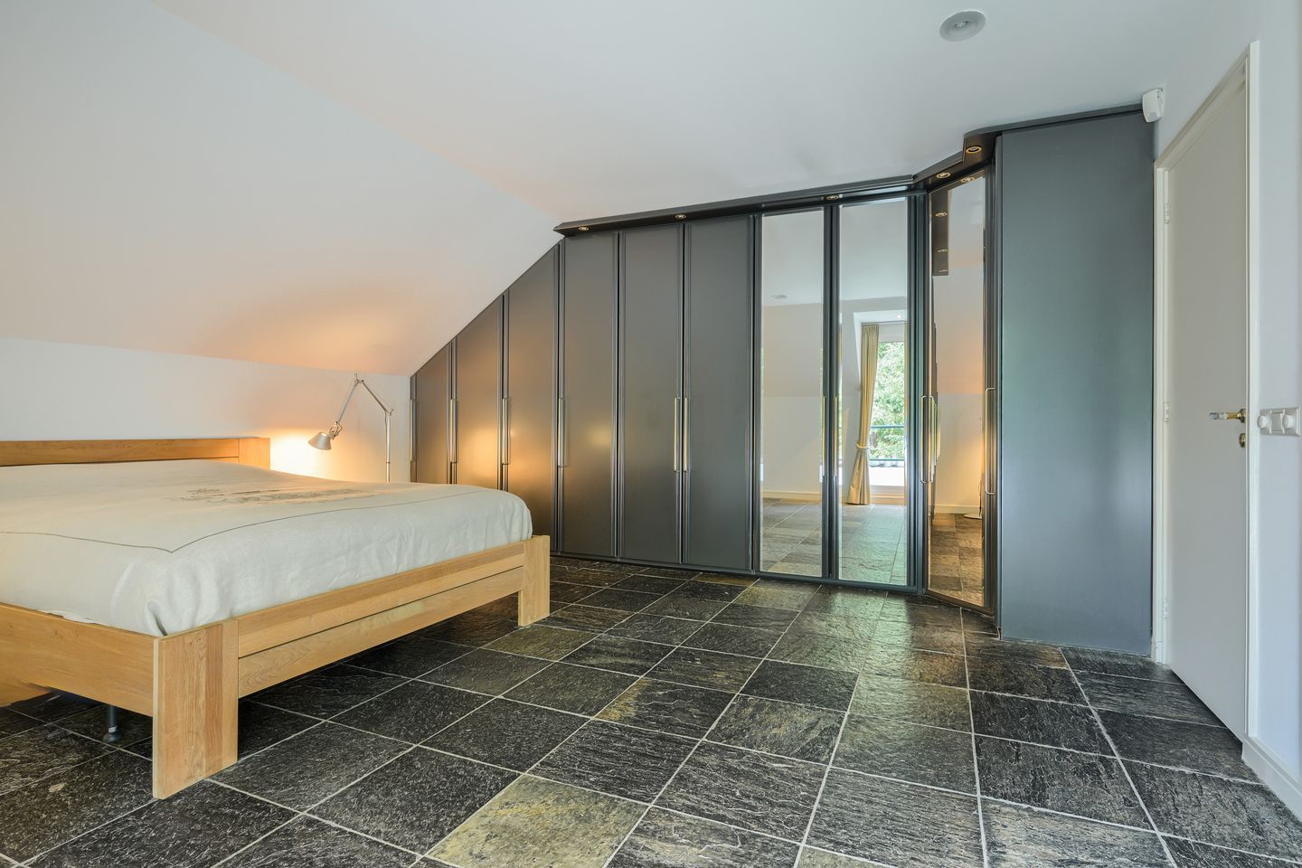 Foto 29 van Oude Bredasebaan 17