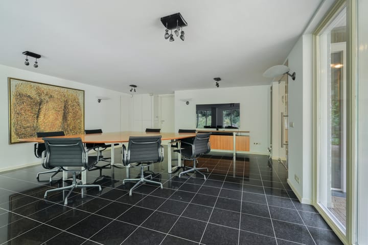 Photo 36 of Oude Bredasebaan 17