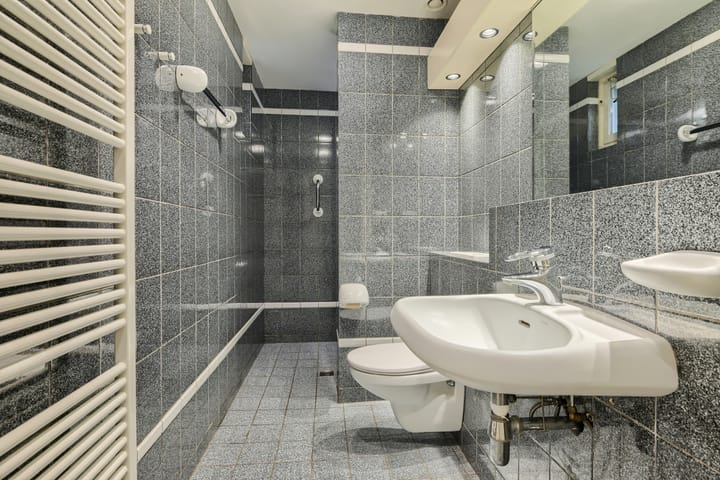 Photo 41 of Oude Bredasebaan 17