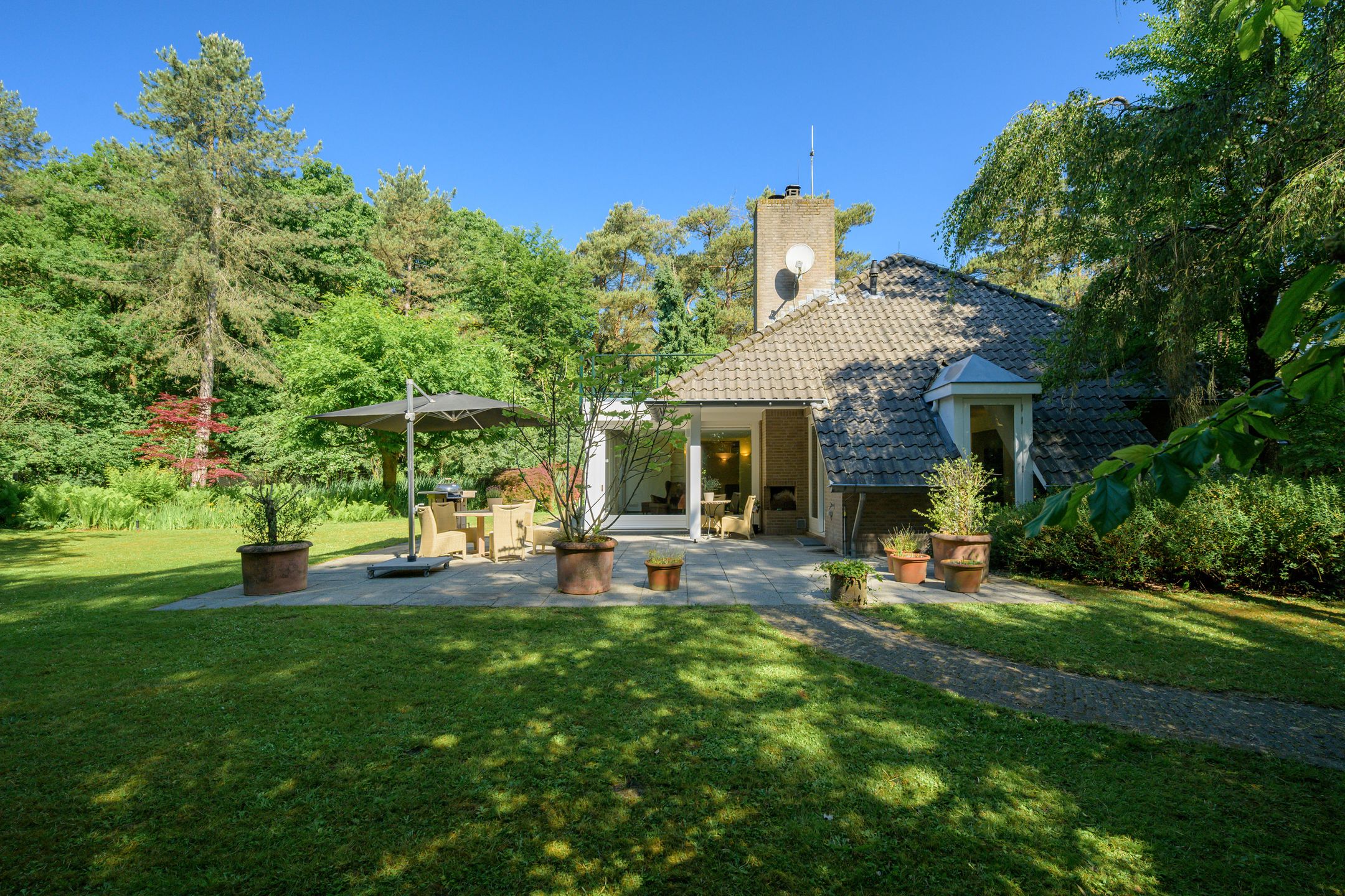 Foto 51 van Oude Bredasebaan 17