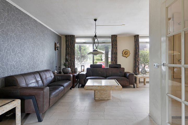 Foto 5 van Meester van Busselstraat 82