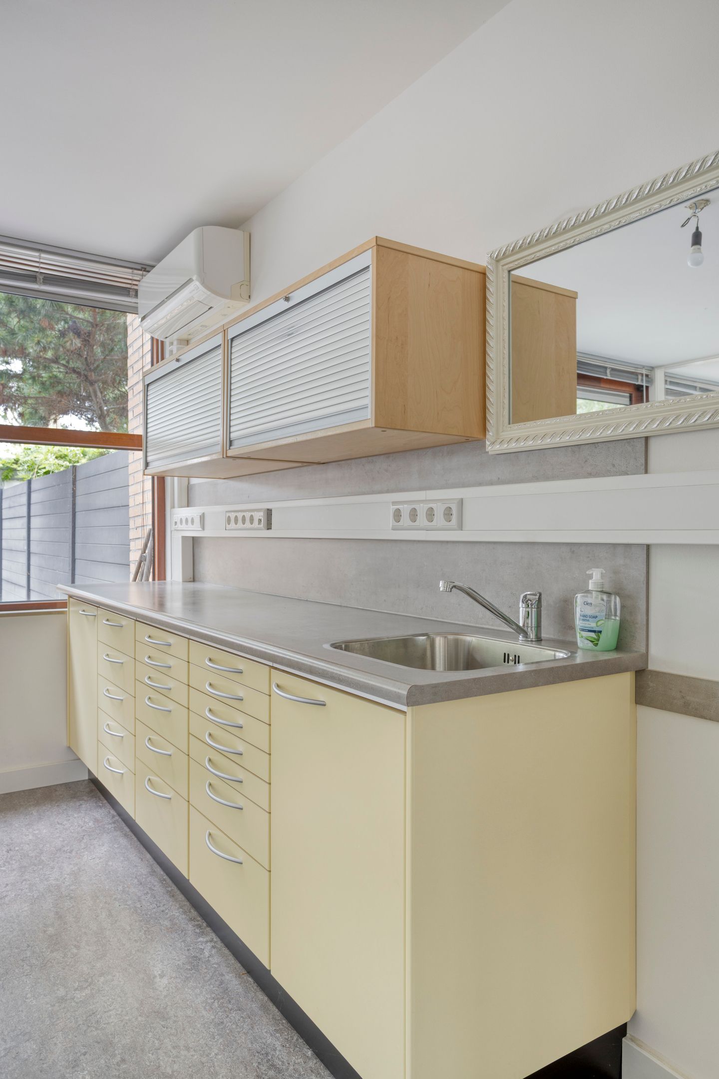 Photo 12 of Anjerstraat 6