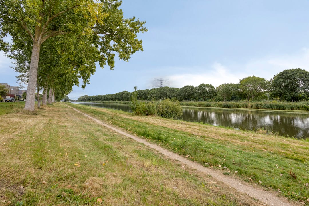 Photo 43 of Anjerstraat 6