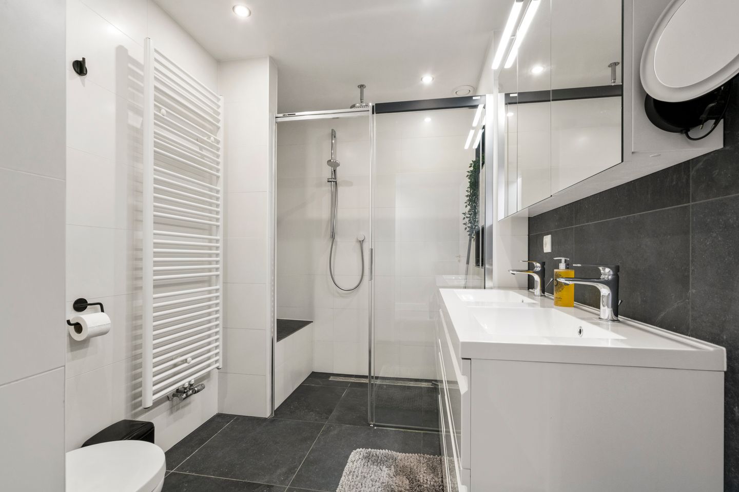 Photo 14 of Sjef van Kalmthoutstraat 62