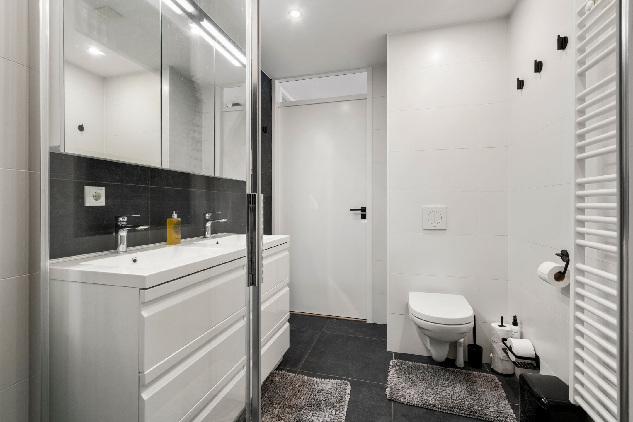 Photo 15 of Sjef van Kalmthoutstraat 62