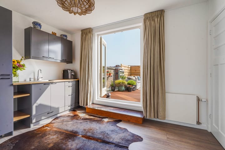 Photo 45 of Pinksterbloemplein 18