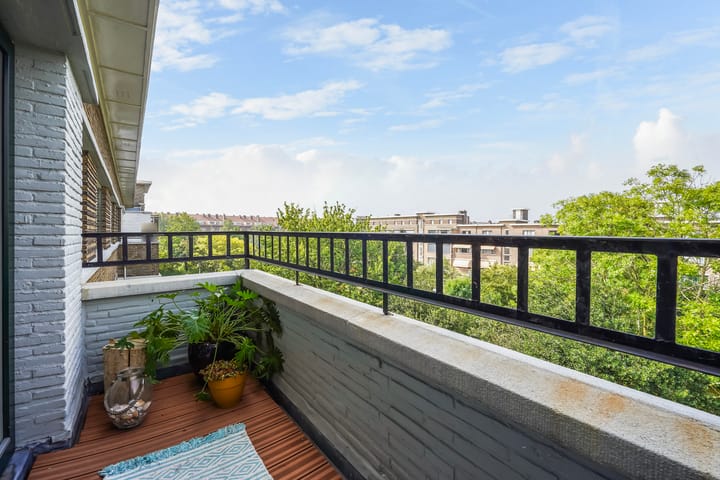 Photo 60 of Pinksterbloemplein 18