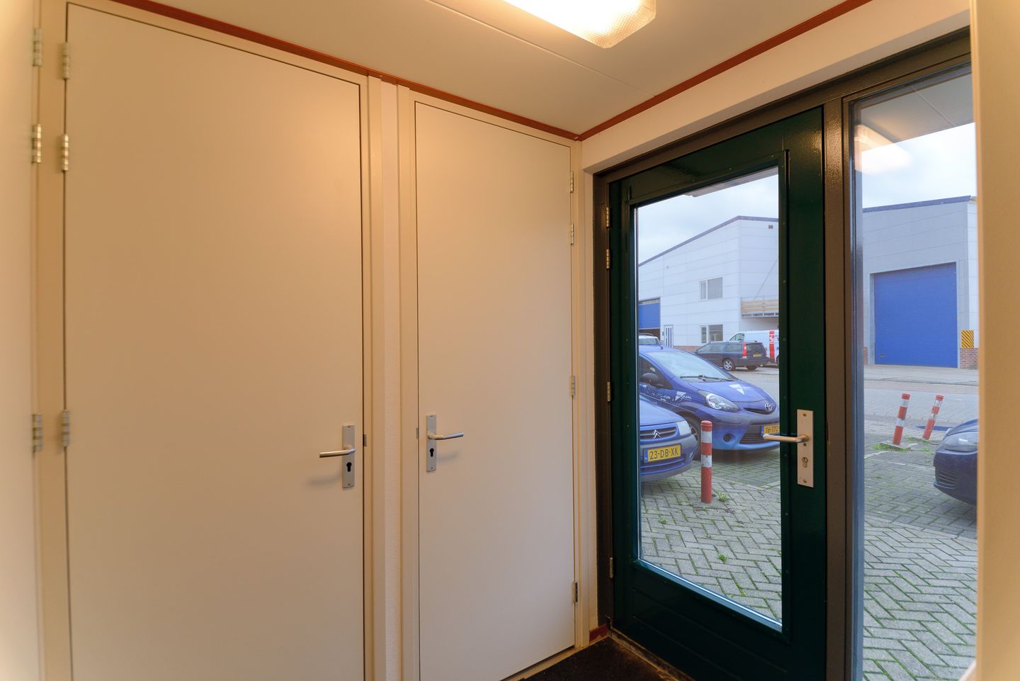 Bekijk foto 4 van Faradaystraat 12