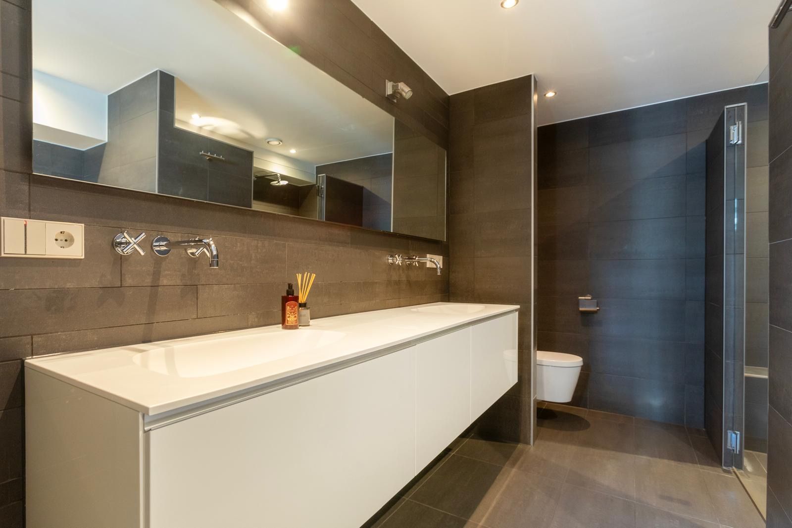 Foto 24 van Lisdoddelaan 129