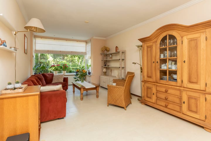 Foto 11 van van Ostadestraat 26